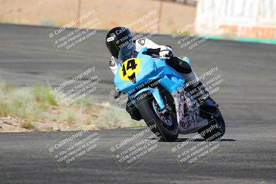 media/Jun-04-2022-WERA (Sat) [[b852bbbd55]]/Practice Races/3-600cc novices/